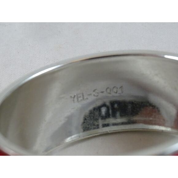 Vintage Pink Clamp Bracelet Chunky Clamper with Silvertone Hardware - Picture 5 of 6